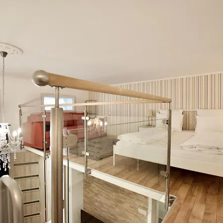 Standard By Hi5- Rose Street's Apartment Budapest